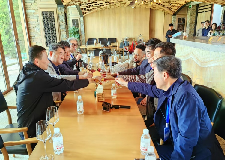 51d76807c7ee45988ddbb3ae3877591b.1806x1279.750x2147483647